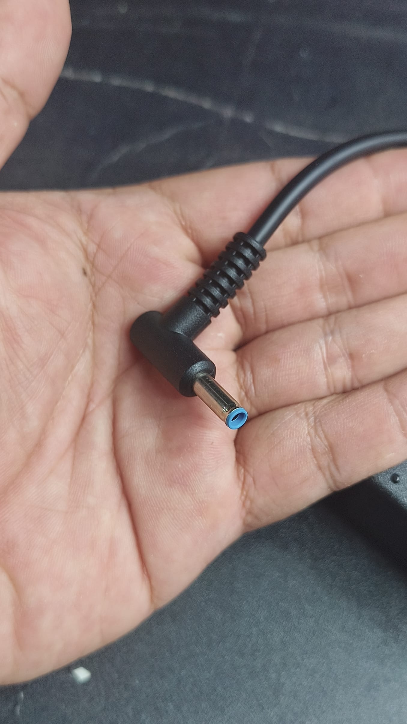 Sạc laptop Hp đầu nhỏ kim tại Nha Trang 65W 19V-3.33A - Ảnh 4