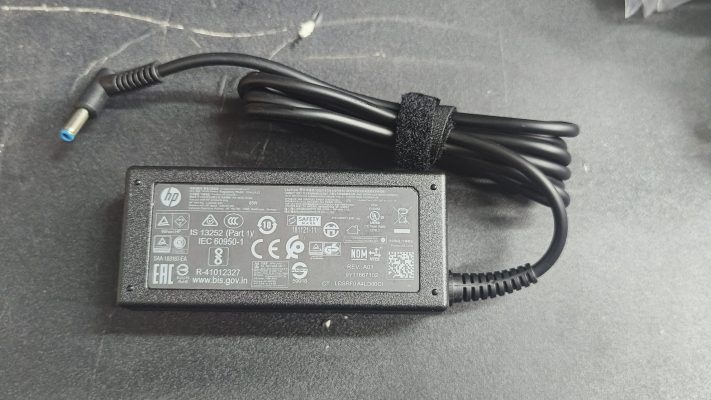 sạc laptop Hp đầu nhỏ kim tại nha trang 65w